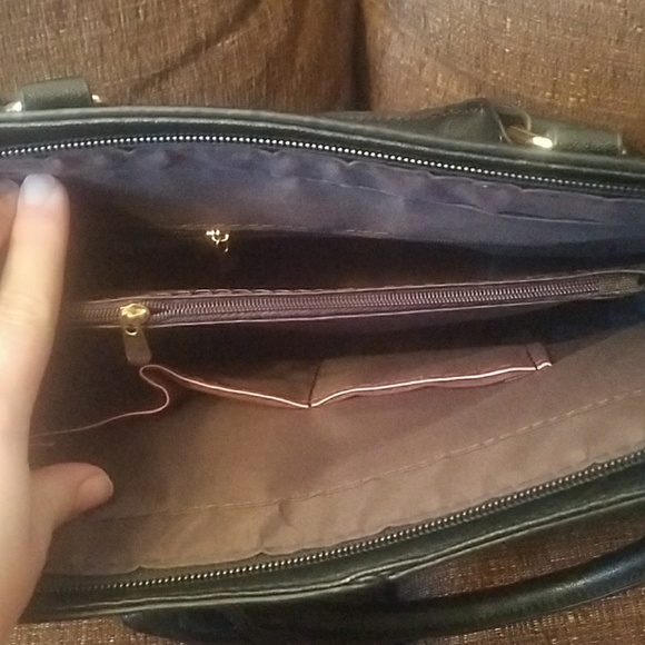 Purse - Picture 2 of 3